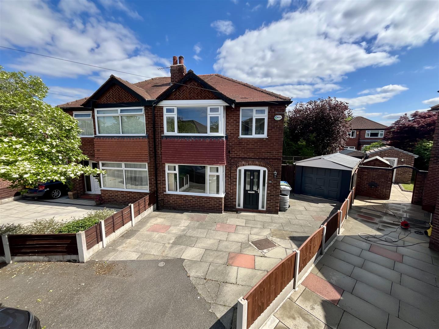 Chilcote Avenue, Sale